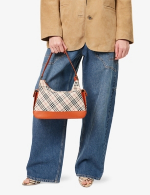 RESELFRIDGES: Pre-Loved Burberry Nova Check Canvas Shoulder Bag