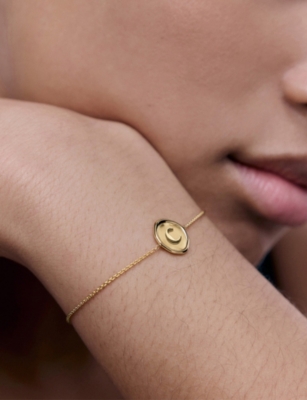 MONICA VINADER: Initial C Stamp 18ct Yellow Gold Vermeil Bracelet