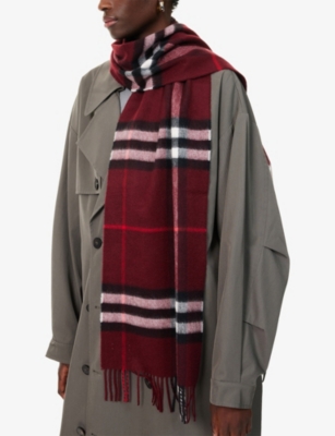 Burberry Check Patterned Cashmere Scarf Fringed Edges In Red