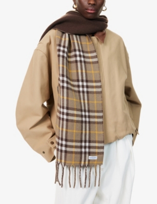 Burberry Womens Vole B Knight St To Chck Scrf In Brown