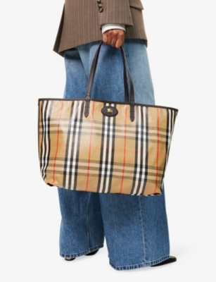 Burberry Womens Highlands Medium Cotton-blend Tote Bag Sand