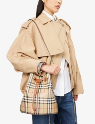 BURBERRY WOMENS VNTG CHK/BRIAR BROWN TB SMALL CANVAS BUCKET BAG 