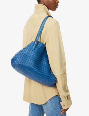 RESELFRIDGES: Pre-Loved Bottega Veneta Medium Intrecciato Cesta Leather Tote bag