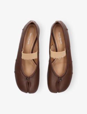 Maison Margiela Tabi Ballerina Flat Elastic Band Scarpe Basse Brown In Brown