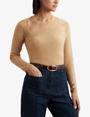 Reiss Womens Camel Zoie Slant-neck Long-sleeve Stretch-knit Top In Brown