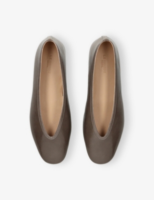 Le Monde Beryl Womens Luna Patent-leather Ballet Flats Taupe In Brown