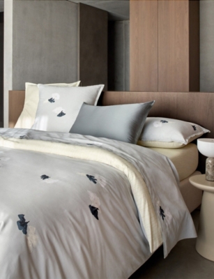 Hugo Boss Silver Moon Flowers Square Cotton Pillowcase In Gray