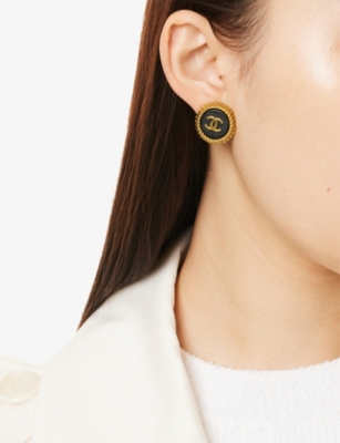 RESELFRIDGES: Pre-Loved Chanel Gold-Plated Metal Round Clip-On Earrings