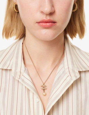 RESELFRIDGES: Pre-Loved Chanel Gold-Tone Metal and Pearl Necklace
