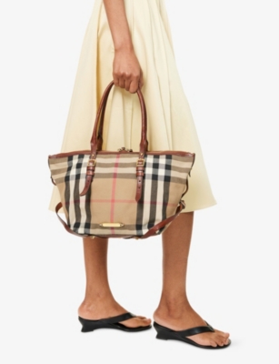 RESELFRIDGES: Pre-Loved Burberry Buckle Flap Canvas Tote Bag