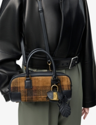 Loewe Womens Tan/black Amazona 23 Tartan Cropped Leather And Fabric Shoulder Bag In Multi