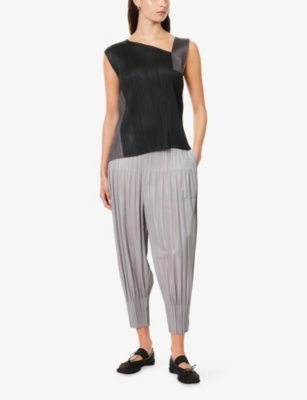 Issey Miyake Womens Black Pointe Asymmetric Woven Top In Black