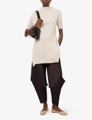 Issey Miyake Womens Dark Brown Leap Tapered-leg Knitted Trousers In Brown