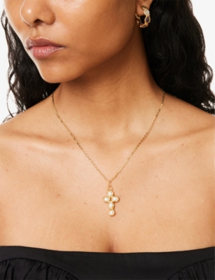 Tea & Tequila Womens Gold And White Small Cross 22ct Yellow Gold-plated Brass And Freshwater Pearl Pendant Necklac