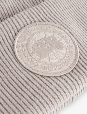 Canada Goose Mens Limestone - Calcaire Arctic Toque Ribbed Wool Beanie In Gray