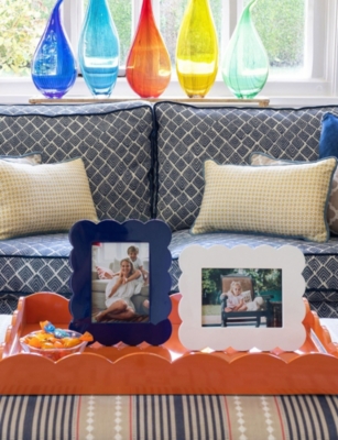 ADDISON ROSS LONDON: Scallop Lacquer Photo Frame 5” x 7”