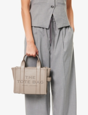Marc Jacobs Grey The Medium Tote Bag In Gray