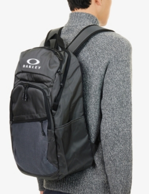 Oakley Mens Uniform Grey Essential Day Woven Backpack In Black