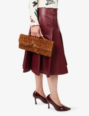 Bottega Veneta Womens Amber-m Brass Andiamo Intrecciato Leather-suede Clutch  Bag