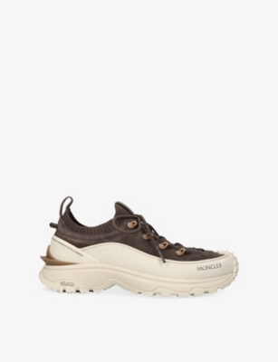Moncler Sneakers Trailgrip Lite3 En Nubuck Et Daim In Brown