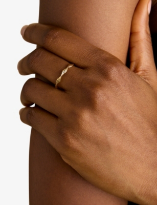 Astrid & Miyu Womens 18ctgoldplatedsilver Twist Band 18ct Gold-plated Sterling Silver Ring In Gold