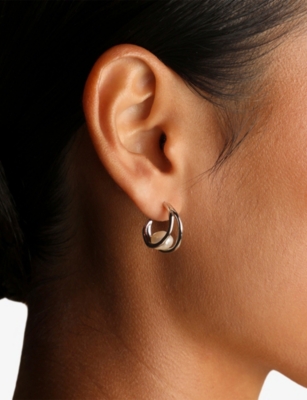 Astrid & Miyu Womens Rhodiumplatedsilver Molten Illusion Rhodium Plated Sterling-silver And Pearl Hoop Earrings In Metallic