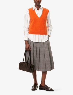 Me And Em And Em Womens Paprika Orange V-neck Brushed Cashmere Vest In Orange