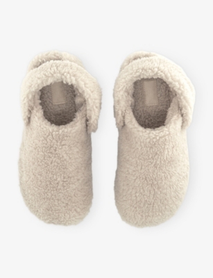 Crocs Womens Stucco Cozzzy Faux-shearling Slippers Eur 41 / 8 Uk In Neutral