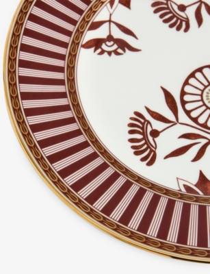 Wedgwood Red Splendour Bone-china Side Plate 20cm In Red