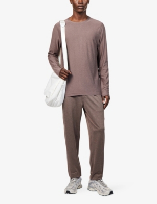 Vuori Mens Huckleberry Heather Strato Tech Long-sleeve Stretch-woven T-shirt In Brown