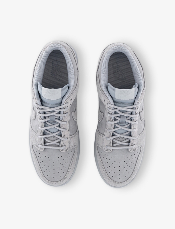 Dunk Low Suede Trainers