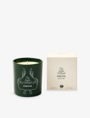 SOWVITAL: The Apple Orchard Scented Candle 190g