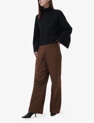 LEEM: High-Neck Knitted Jumper