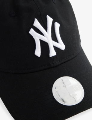 NEW ERA: 9TWENTY Essential New York Yankees Cotton Baseball Cap