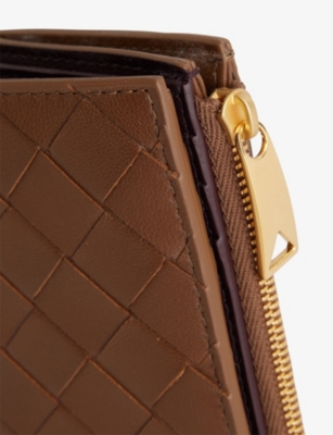 Bottega Veneta Intrecciato Small Bi-fold Leather Wallet In Brown