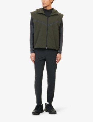 NIKE: Ergonomic Hooded Stretch-Woven Vest