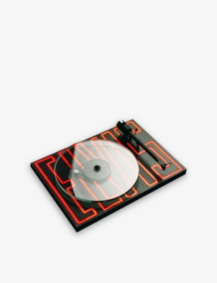 PRO-JECT: Elvis T2 Turntable