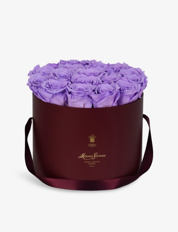 Timeless Treasures Small Preserved Rose Stem Hat Box