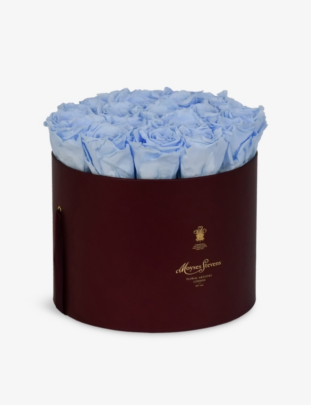 Petals of Perfection Small Preserved Rose Stem Hat Box