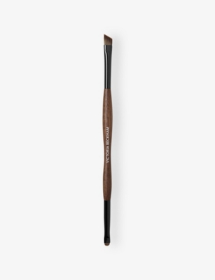 Victoria Beckham 22. Define & Line Brush